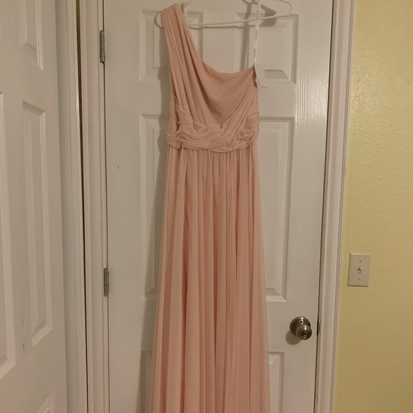 David’s Bridal Bridesmaid Dress in Petal - Picture 1 of 2